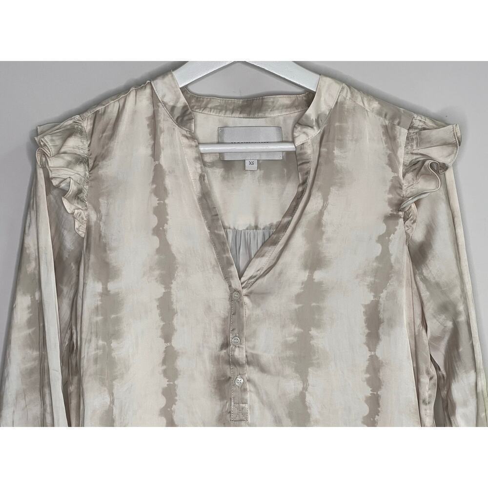 Brochu Walker Tie Dye Long Sleeve Ruffle Trim Button-Front Blouse Gray/White XS - Picture 3 of 9
